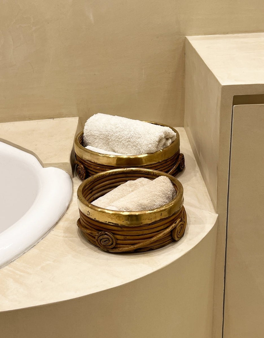 Corbeille en bambou et laiton, petit modèle - Circa 1960 - Maison Collectible - Objets de décoration