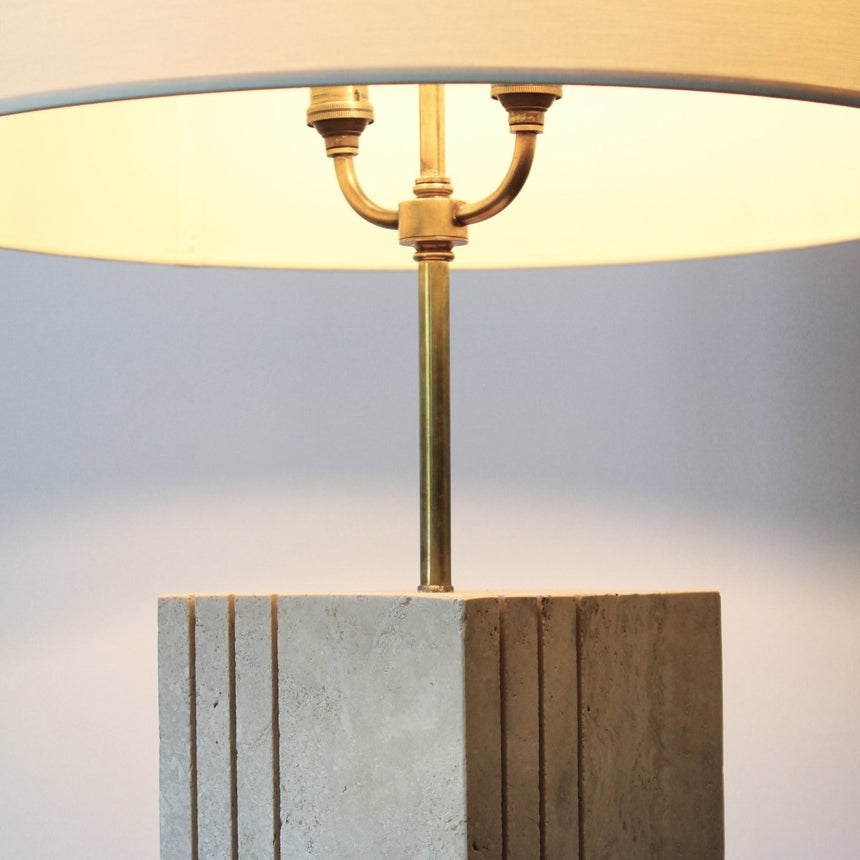 Lampadaire en travertin - Italie, circa 1970 - Maison Collectible - Lampe à poser