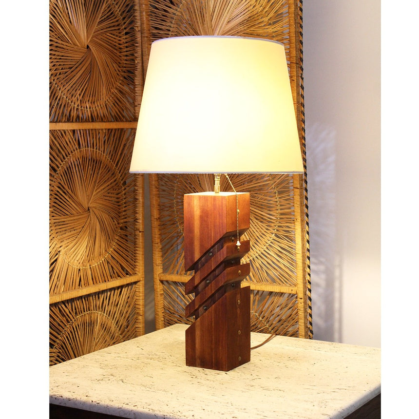 Lampe à poser en teck - Circa 1960 - Maison Collectible - Lampe à poser