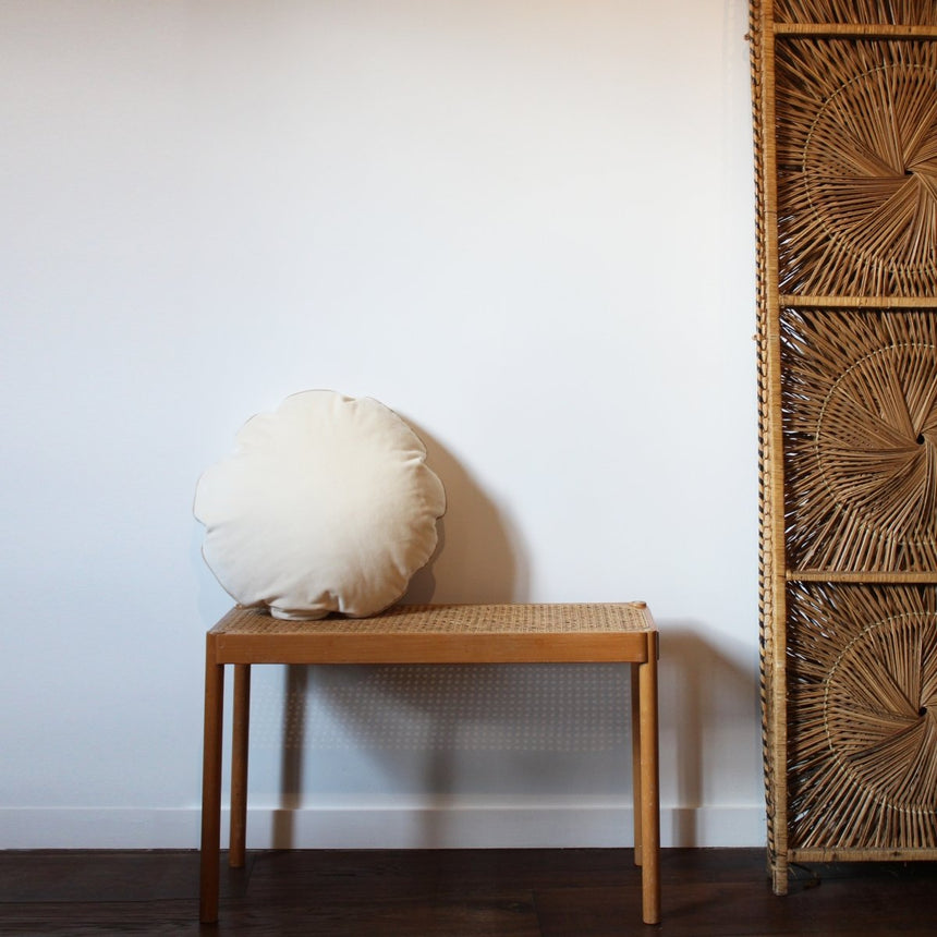 Petit banc vintage en cannage - Circa 1960 - Maison Collectible - Chaise