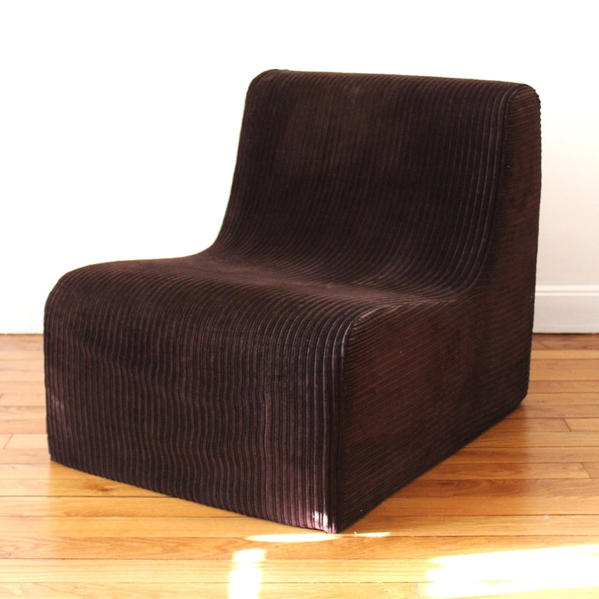 Petite chauffeuse en velours chocolat - Circa 1970 - Maison Collectible - Chaise